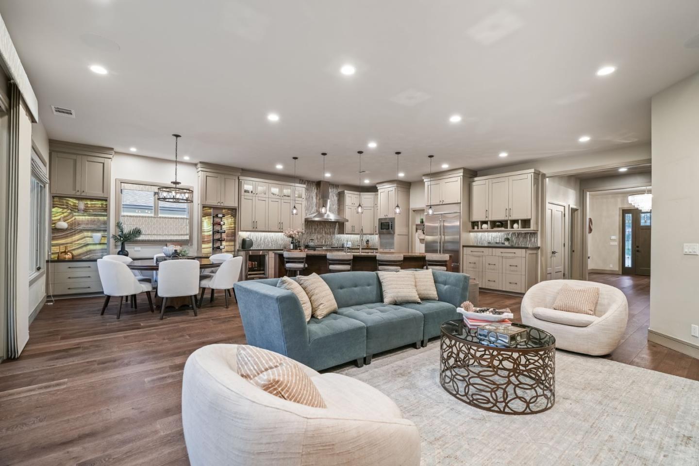 Detail Gallery Image 21 of 61 For 1785 Santa Barbara Dr, San Jose,  CA 95125 - 4 Beds | 3 Baths