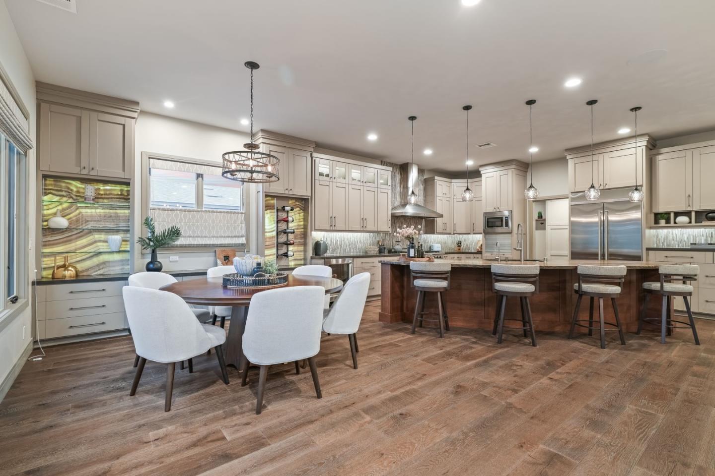 Detail Gallery Image 22 of 61 For 1785 Santa Barbara Dr, San Jose,  CA 95125 - 4 Beds | 3 Baths