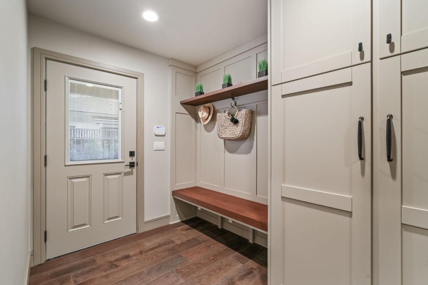 Detail Gallery Image 26 of 61 For 1785 Santa Barbara Dr, San Jose,  CA 95125 - 4 Beds | 3 Baths