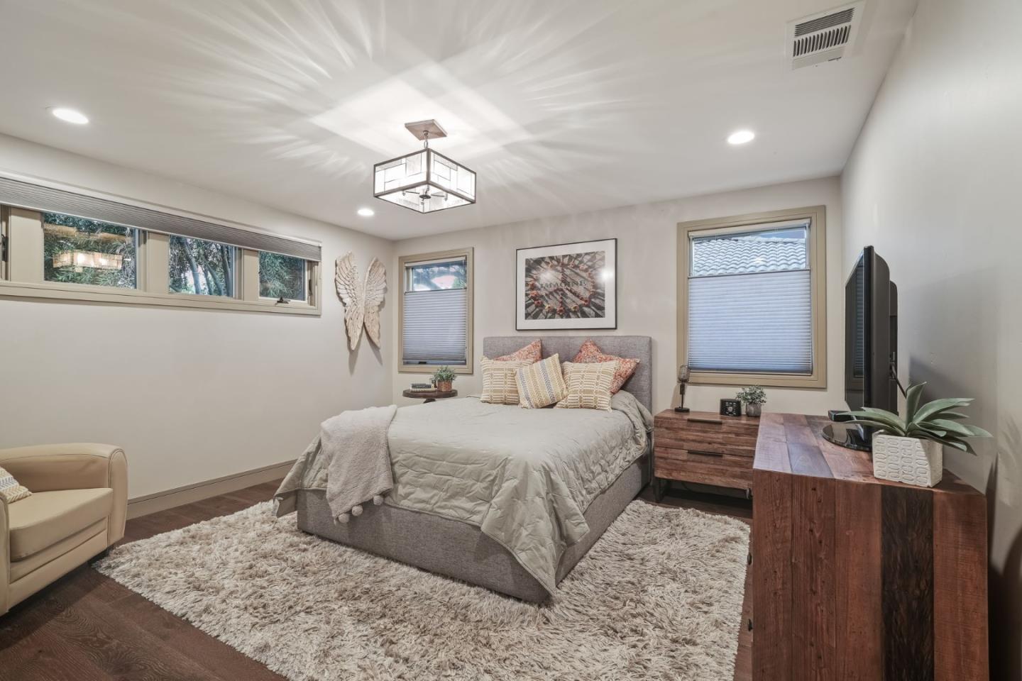 Detail Gallery Image 27 of 61 For 1785 Santa Barbara Dr, San Jose,  CA 95125 - 4 Beds | 3 Baths