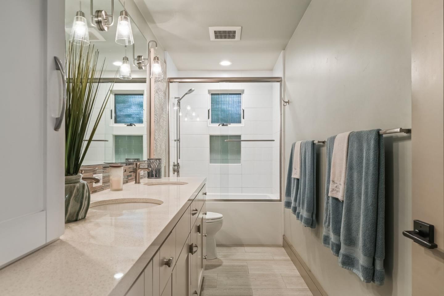 Detail Gallery Image 29 of 61 For 1785 Santa Barbara Dr, San Jose,  CA 95125 - 4 Beds | 3 Baths