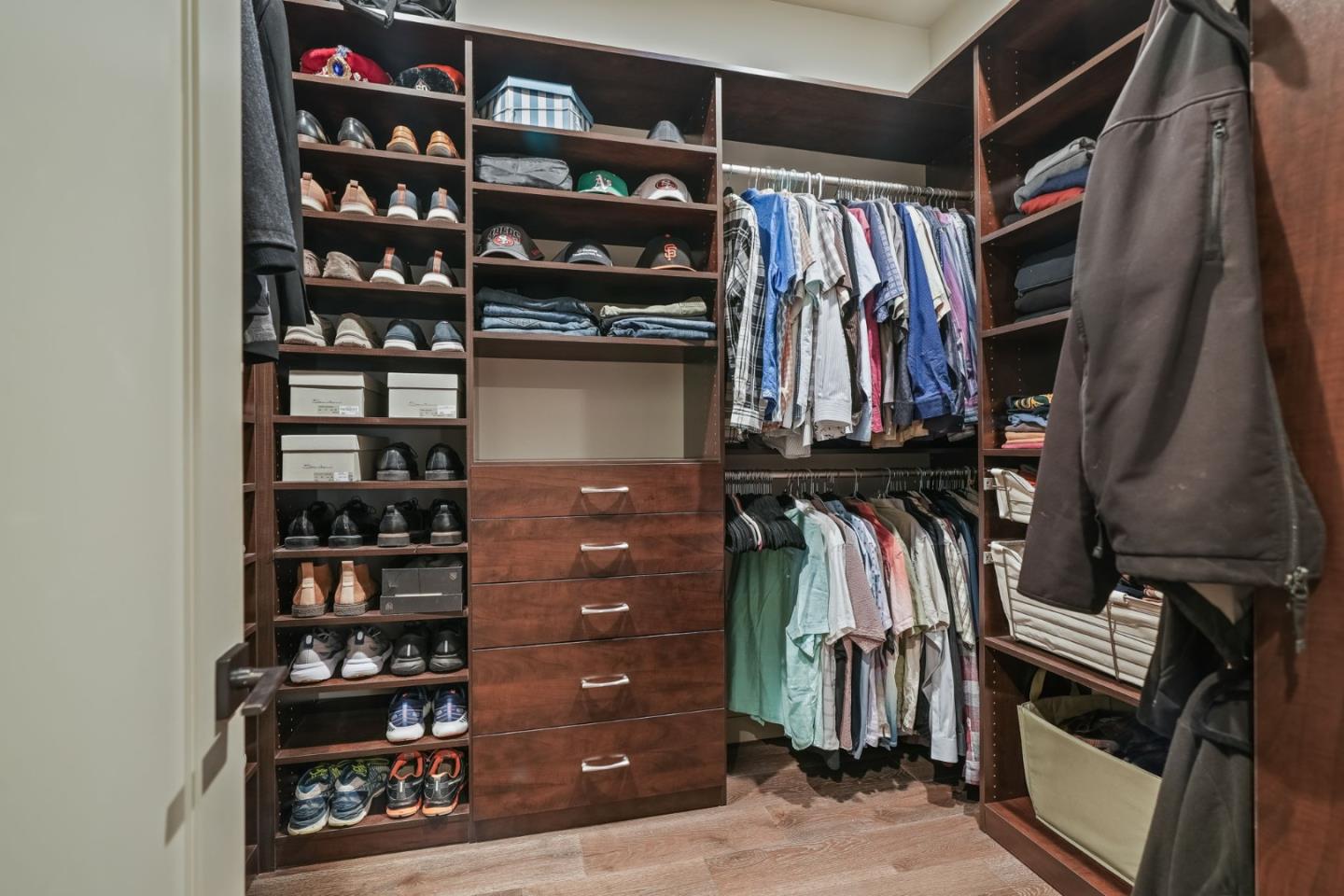 Detail Gallery Image 34 of 61 For 1785 Santa Barbara Dr, San Jose,  CA 95125 - 4 Beds | 3 Baths