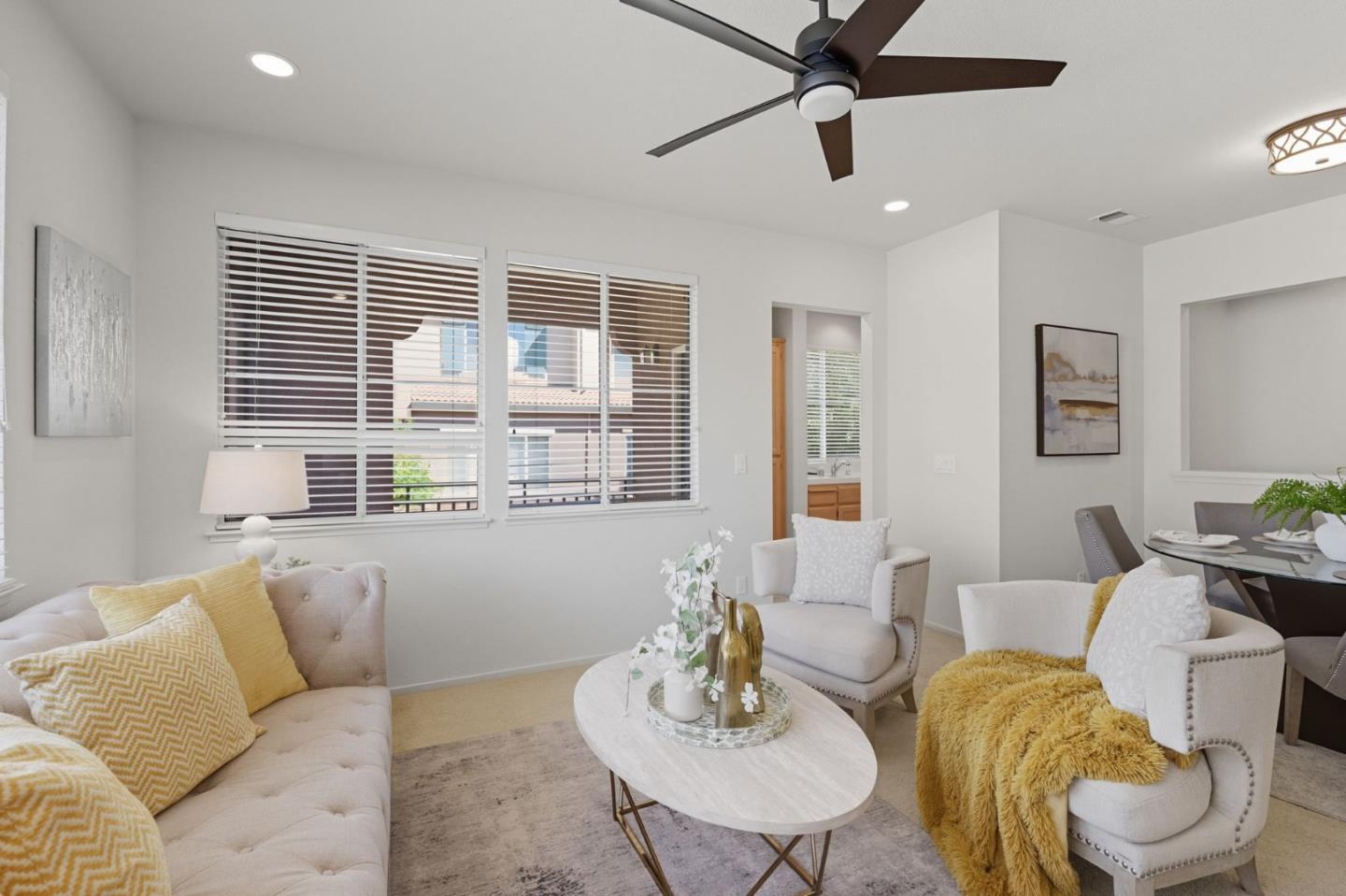 Detail Gallery Image 13 of 34 For 3530 Jasmine Cir, San Jose,  CA 95135 - 2 Beds | 2 Baths