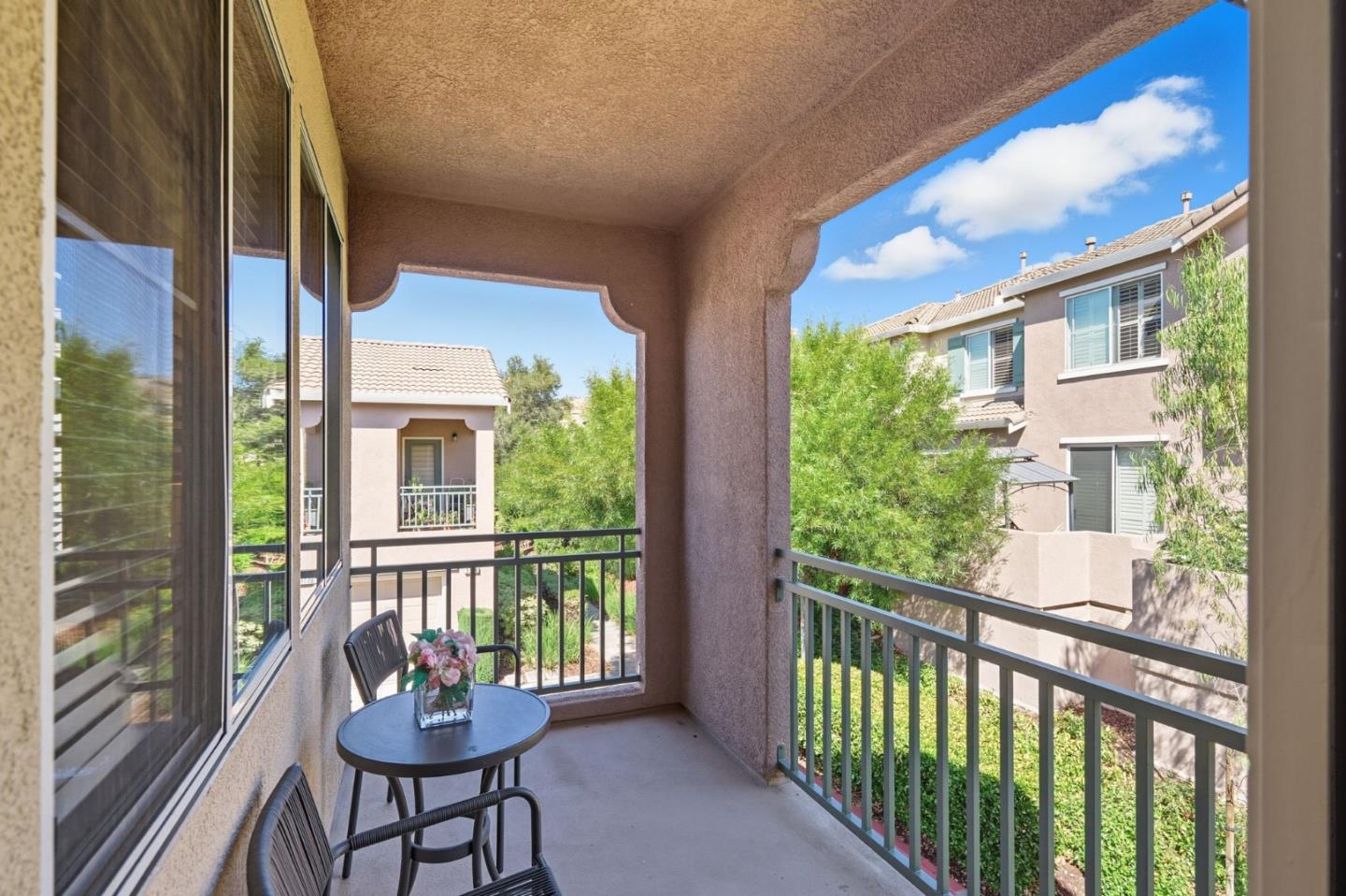 Detail Gallery Image 8 of 34 For 3530 Jasmine Cir, San Jose,  CA 95135 - 2 Beds | 2 Baths