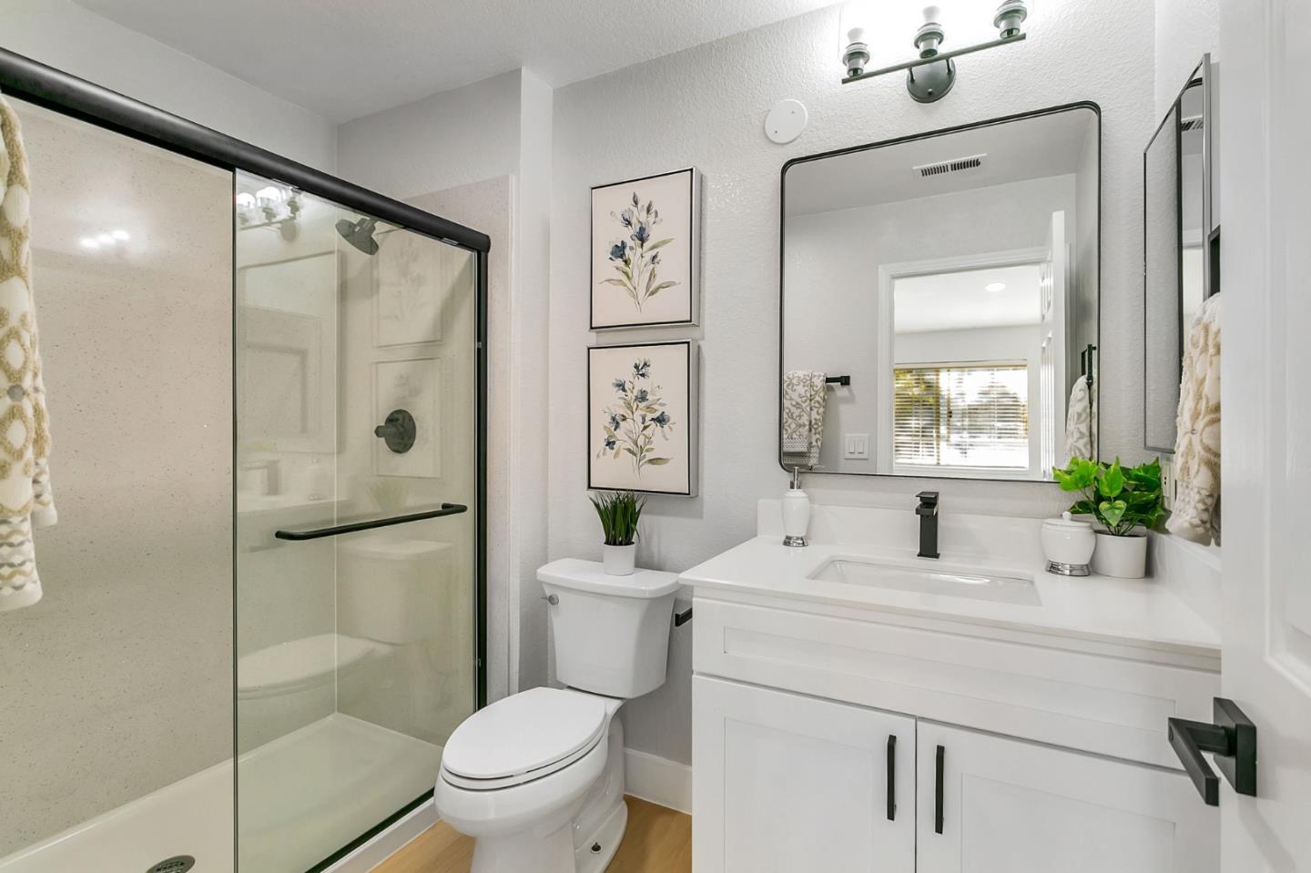 Detail Gallery Image 26 of 33 For 1704 Bevin Brook Dr, San Jose,  CA 95112 - 3 Beds | 3 Baths