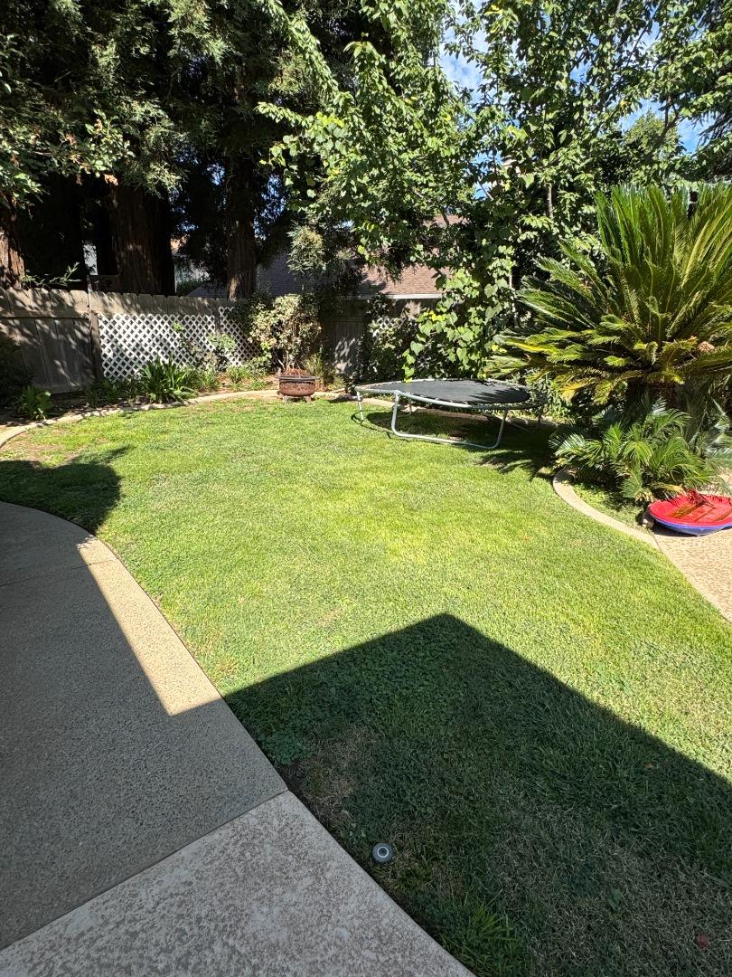 Detail Gallery Image 12 of 40 For 1703 Monte Grosso Dr, Merced,  CA 95340 - 3 Beds | 2 Baths