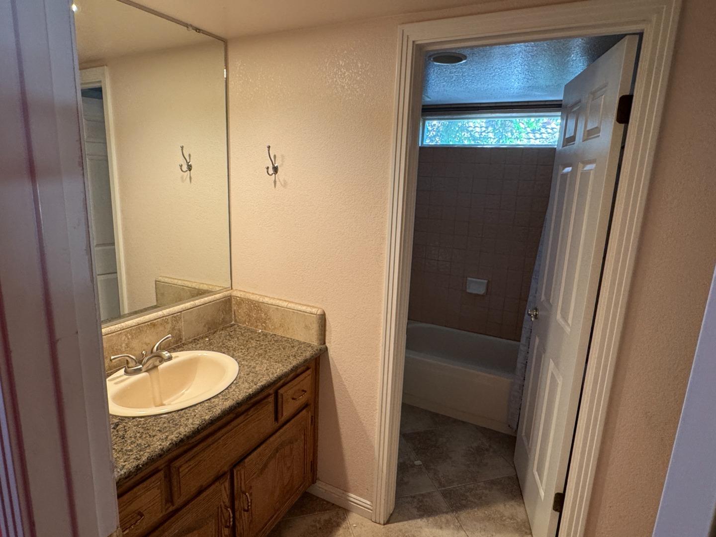 Detail Gallery Image 17 of 40 For 1703 Monte Grosso Dr, Merced,  CA 95340 - 3 Beds | 2 Baths