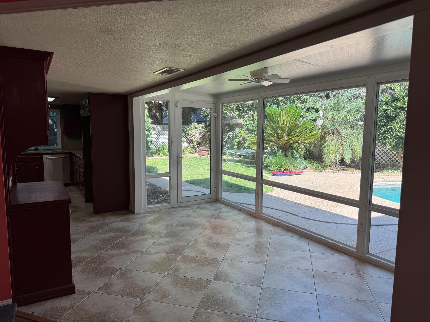 Detail Gallery Image 3 of 40 For 1703 Monte Grosso Dr, Merced,  CA 95340 - 3 Beds | 2 Baths