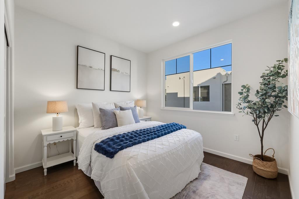 Detail Gallery Image 15 of 41 For 199 William Manly St #3,  San Jose,  CA 95136 - 4 Beds | 3/1 Baths