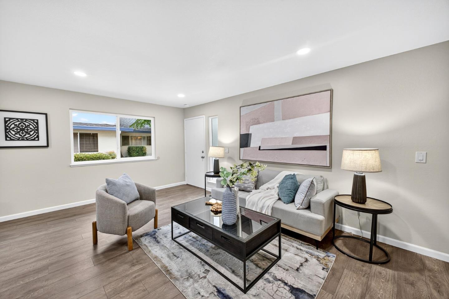 Detail Gallery Image 2 of 27 For 375 N 3rd St #3,  Campbell,  CA 95008 - 2 Beds | 1 Baths