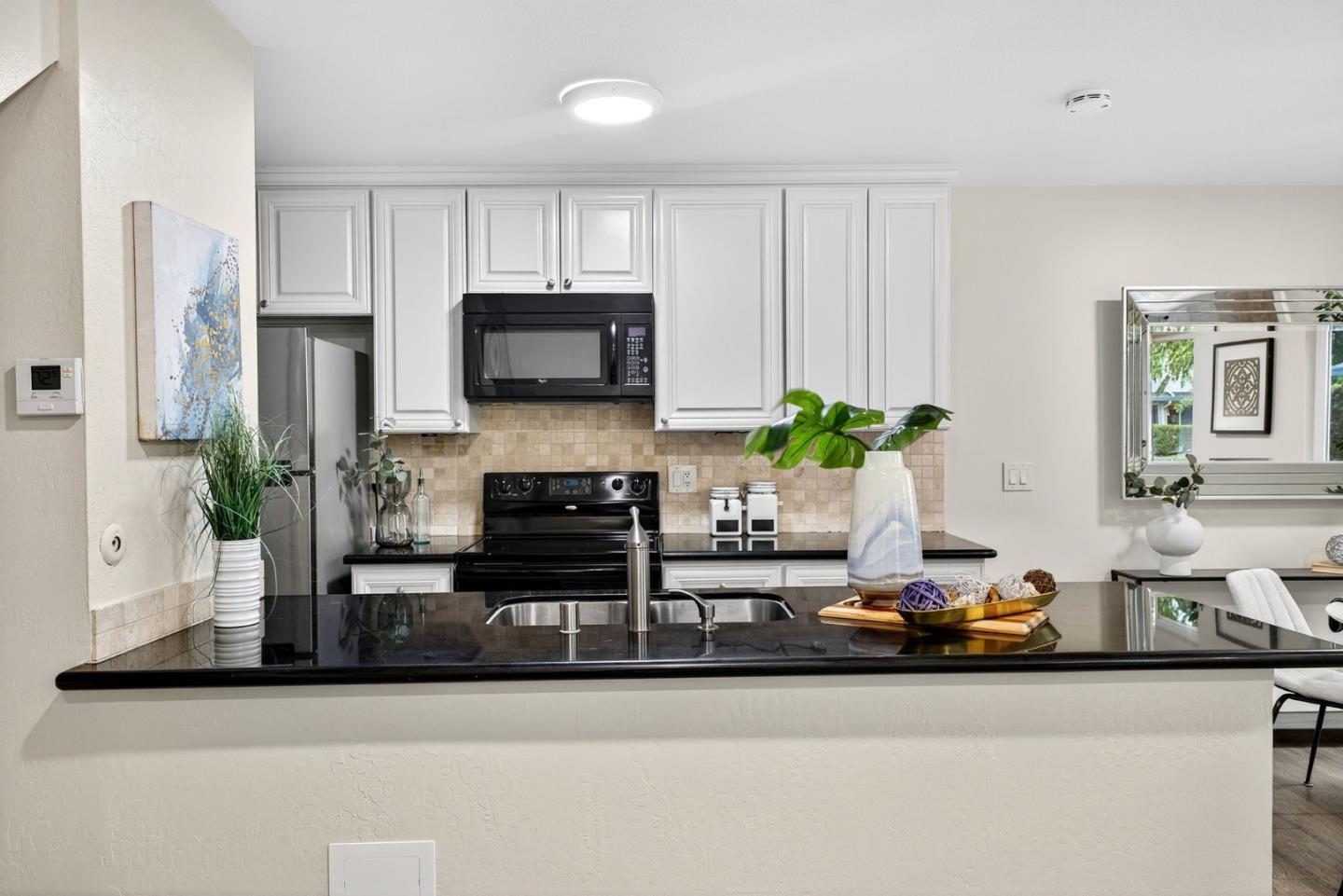 Detail Gallery Image 4 of 27 For 375 N 3rd St #3,  Campbell,  CA 95008 - 2 Beds | 1 Baths