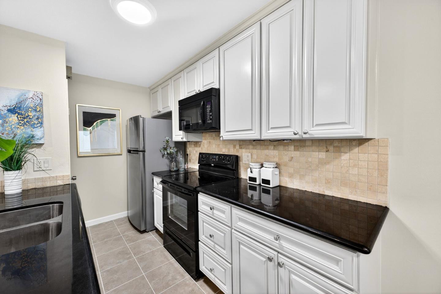 Detail Gallery Image 8 of 27 For 375 N 3rd St #3,  Campbell,  CA 95008 - 2 Beds | 1 Baths