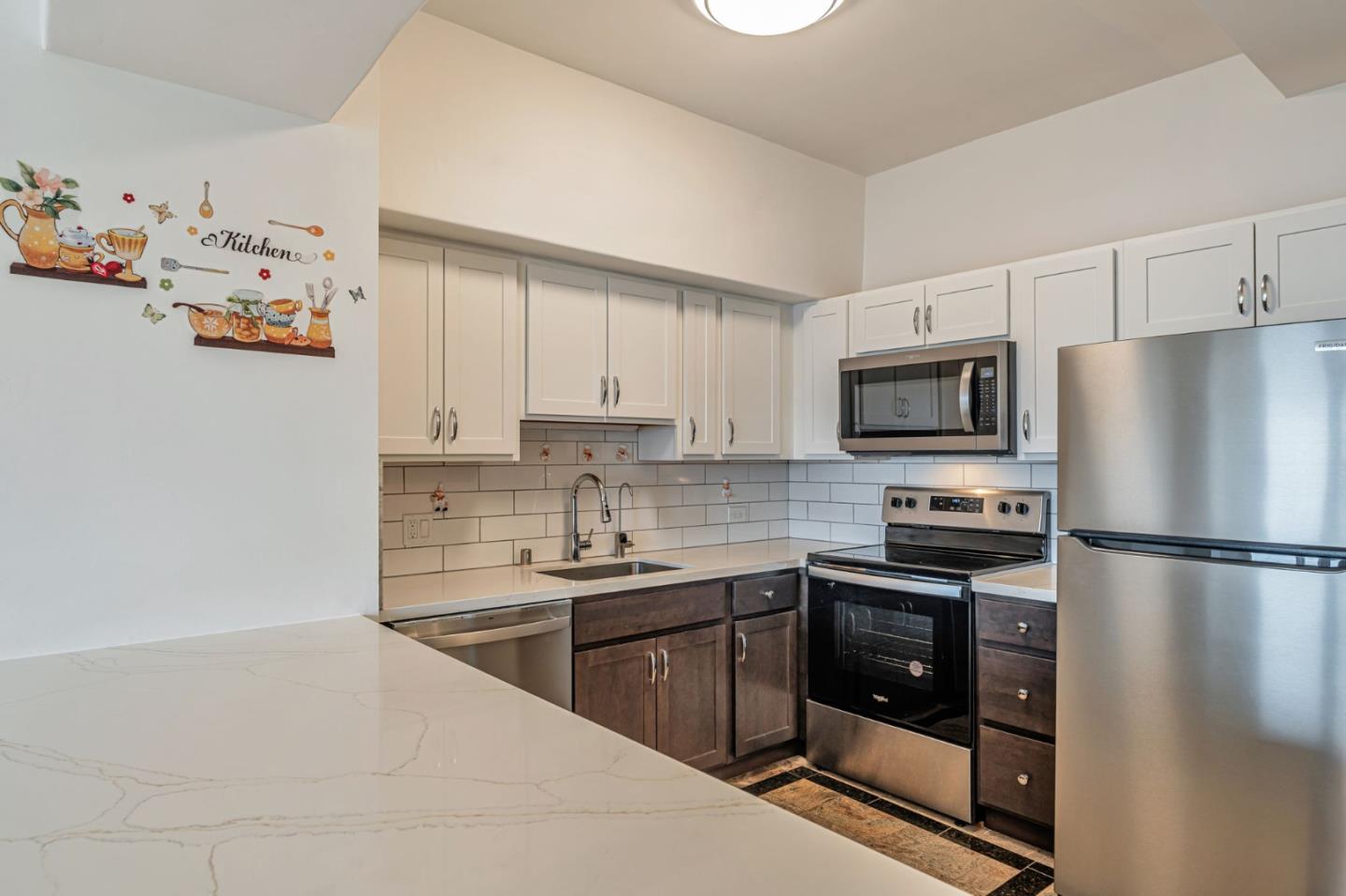Detail Gallery Image 12 of 30 For 6363 Christie Ave #2122,  Emeryville,  CA 94608 - 1 Beds | 1 Baths