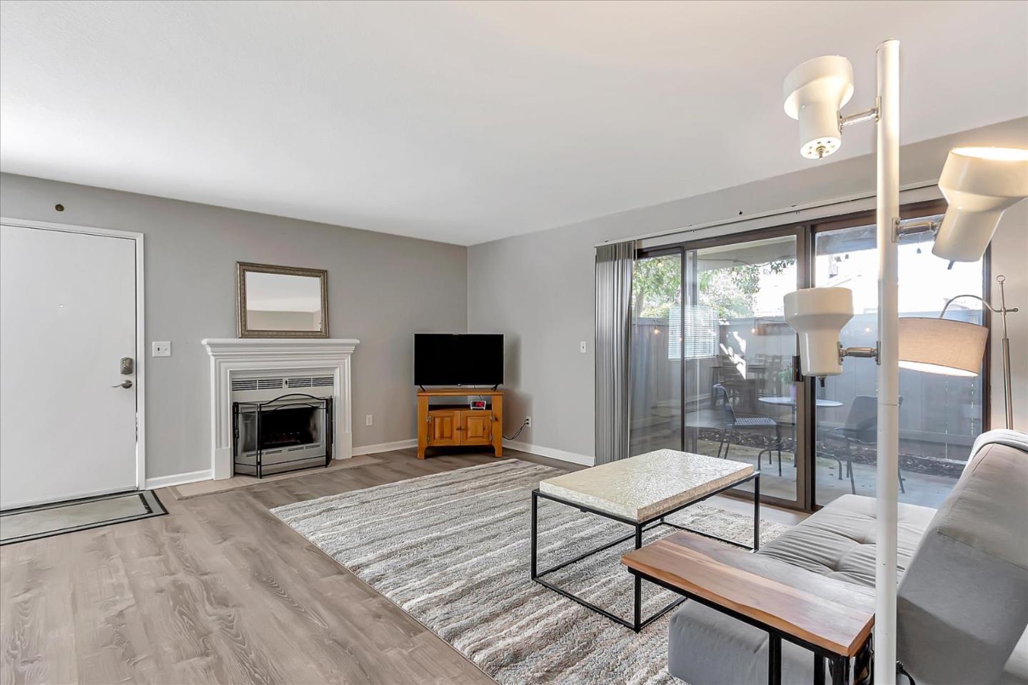 Detail Gallery Image 9 of 37 For 133 La Crosse Dr, Morgan Hill,  CA 95037 - 2 Beds | 2 Baths