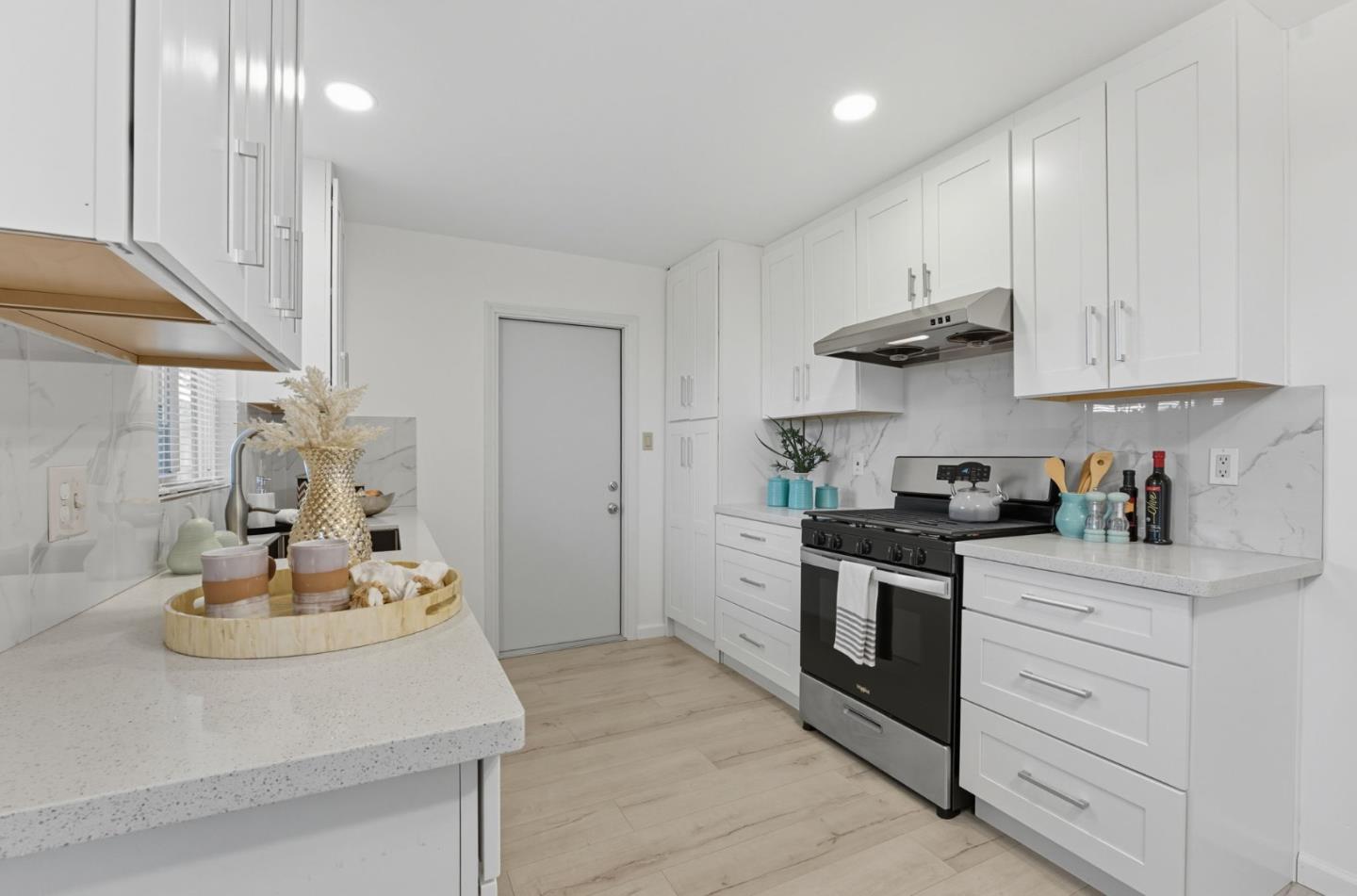 Detail Gallery Image 9 of 23 For 1661 Nobili Ave, Santa Clara,  CA 95051 - – Beds | – Baths