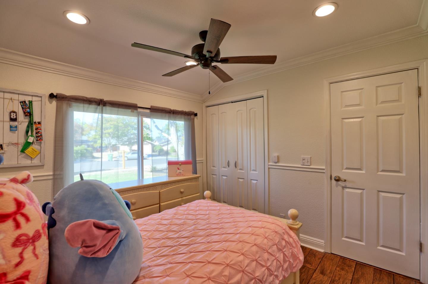 Detail Gallery Image 24 of 38 For 3874 Forester Ct, San Jose,  CA 95121 - 4 Beds | 3 Baths