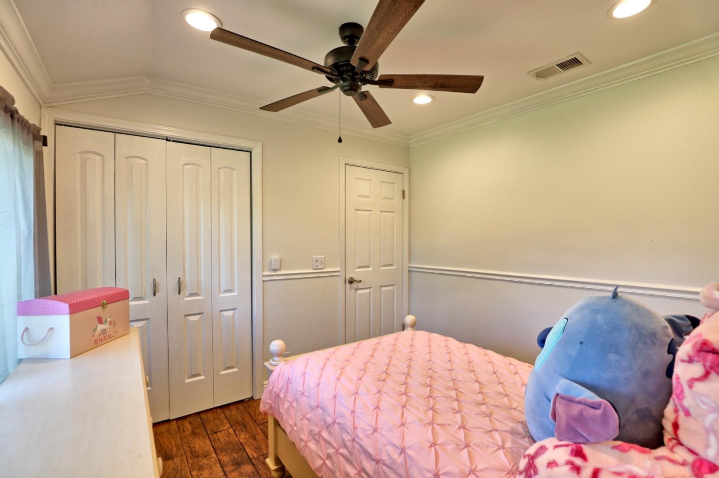 Detail Gallery Image 25 of 38 For 3874 Forester Ct, San Jose,  CA 95121 - 4 Beds | 3 Baths