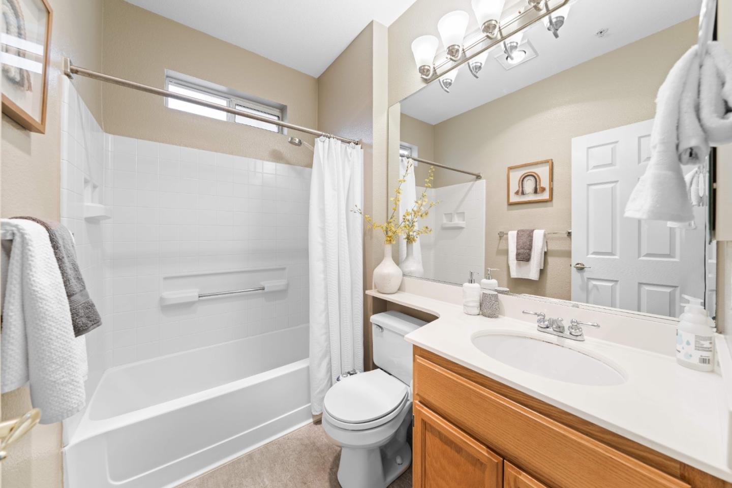 Detail Gallery Image 20 of 34 For 2604 Hastings Shore Ln, Redwood City,  CA 94065 - 2 Beds | 2 Baths