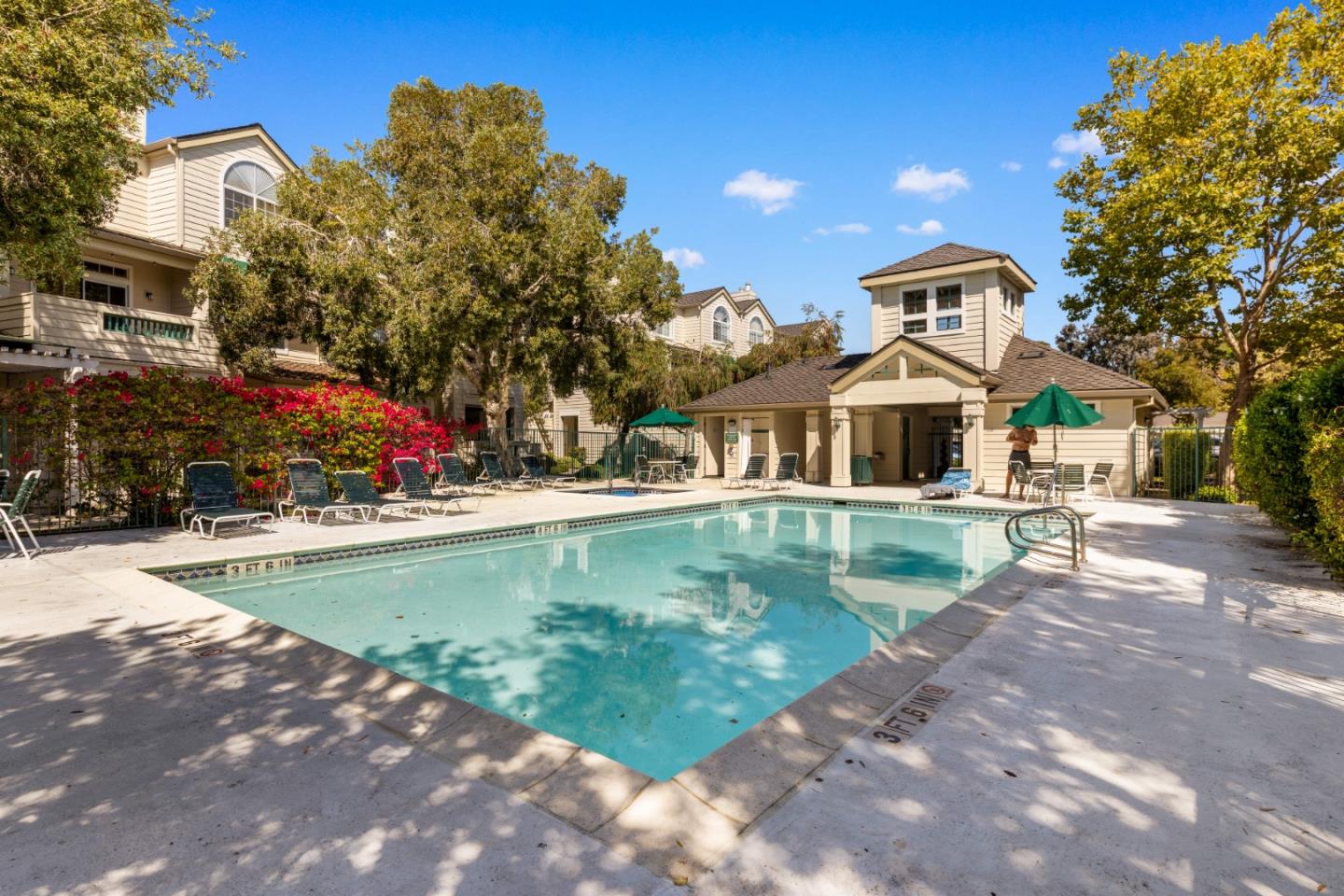 Detail Gallery Image 31 of 34 For 2604 Hastings Shore Ln, Redwood City,  CA 94065 - 2 Beds | 2 Baths