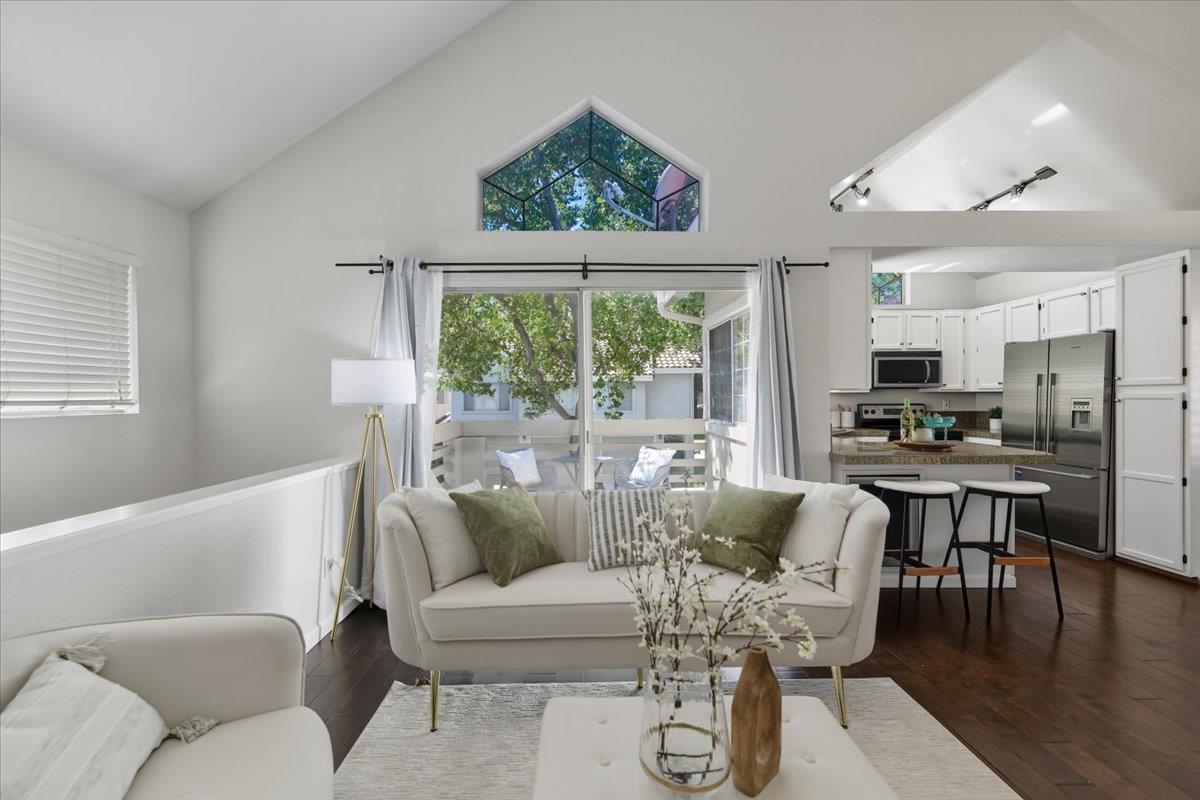 Detail Gallery Image 5 of 34 For 11805 Kilcullin Ct, Dublin,  CA 94568 - 2 Beds | 2 Baths