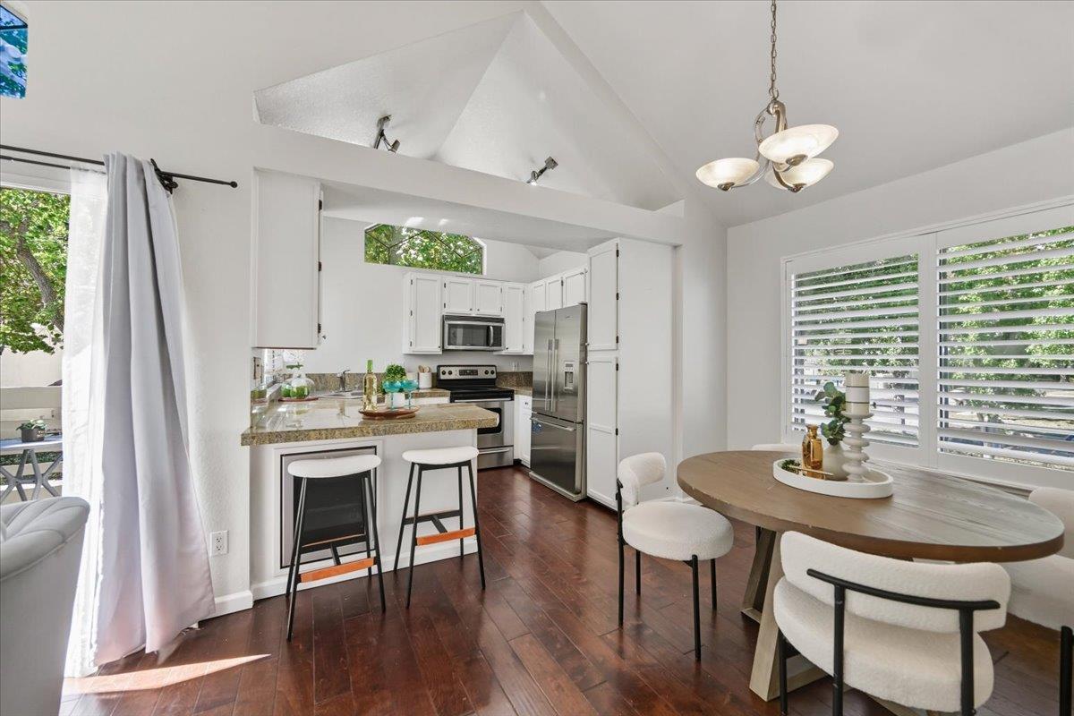 Detail Gallery Image 7 of 34 For 11805 Kilcullin Ct, Dublin,  CA 94568 - 2 Beds | 2 Baths