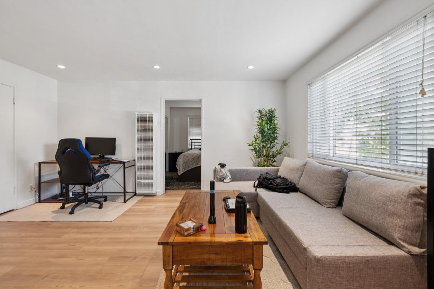 Detail Gallery Image 12 of 52 For 1140 El Camino Real, Burlingame,  CA 94010 - – Beds | – Baths