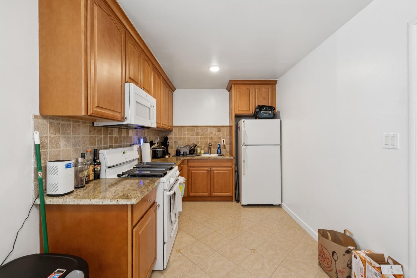 Detail Gallery Image 20 of 52 For 1140 El Camino Real, Burlingame,  CA 94010 - – Beds | – Baths