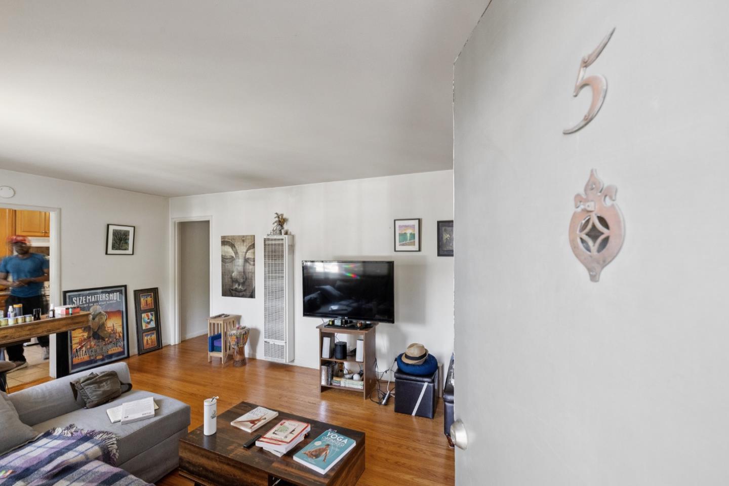 Detail Gallery Image 37 of 52 For 1140 El Camino Real, Burlingame,  CA 94010 - – Beds | – Baths