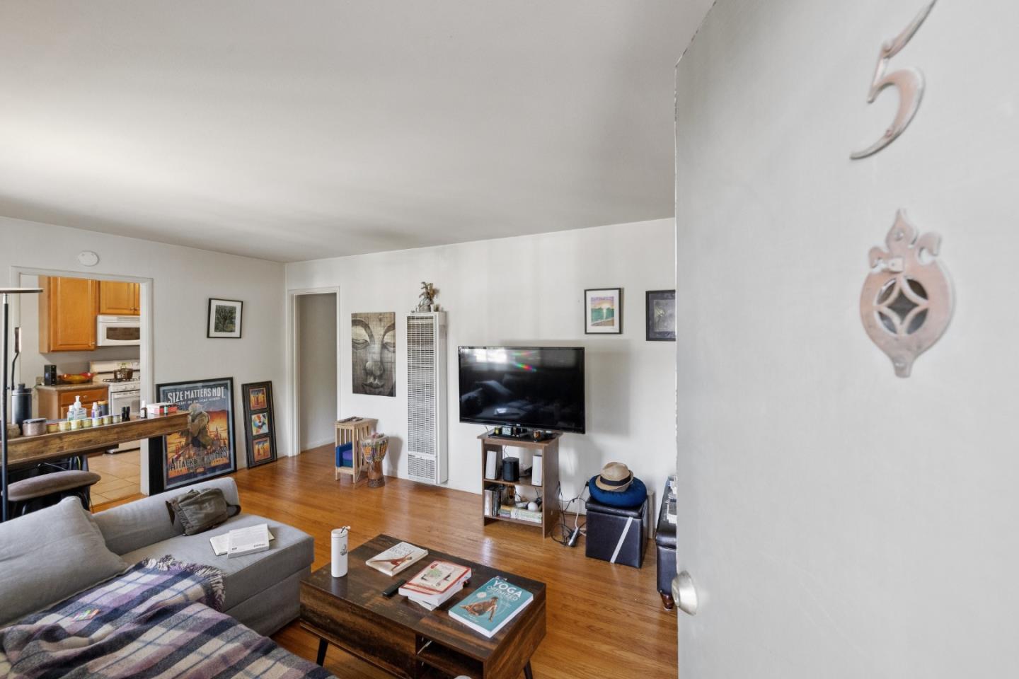 Detail Gallery Image 38 of 52 For 1140 El Camino Real, Burlingame,  CA 94010 - – Beds | – Baths