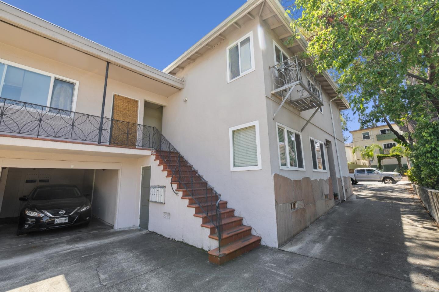 Detail Gallery Image 9 of 52 For 1140 El Camino Real, Burlingame,  CA 94010 - – Beds | – Baths