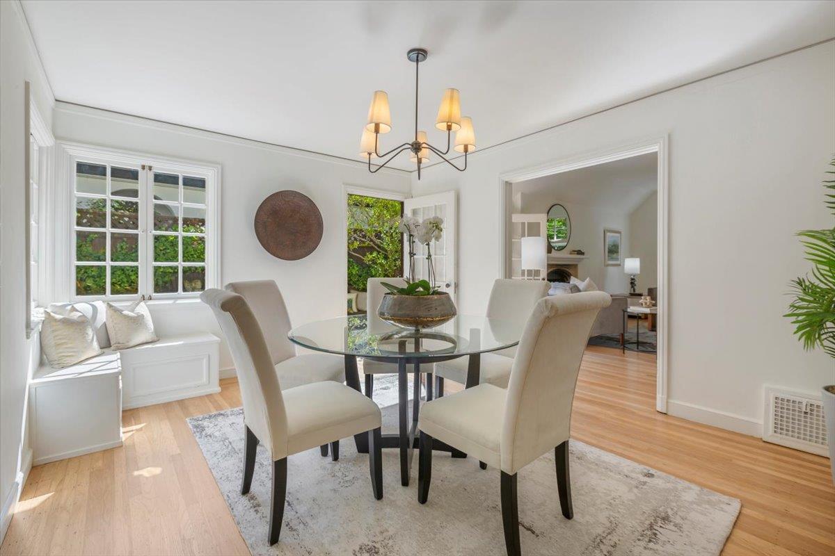 Detail Gallery Image 12 of 41 For 215 Warren Rd, San Mateo,  CA 94402 - 3 Beds | 2/1 Baths