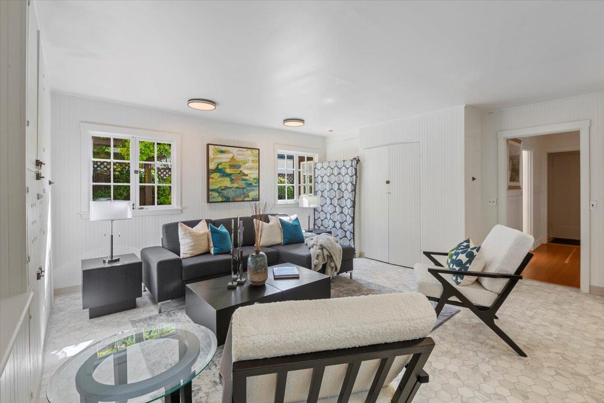 Detail Gallery Image 22 of 41 For 215 Warren Rd, San Mateo,  CA 94402 - 3 Beds | 2/1 Baths