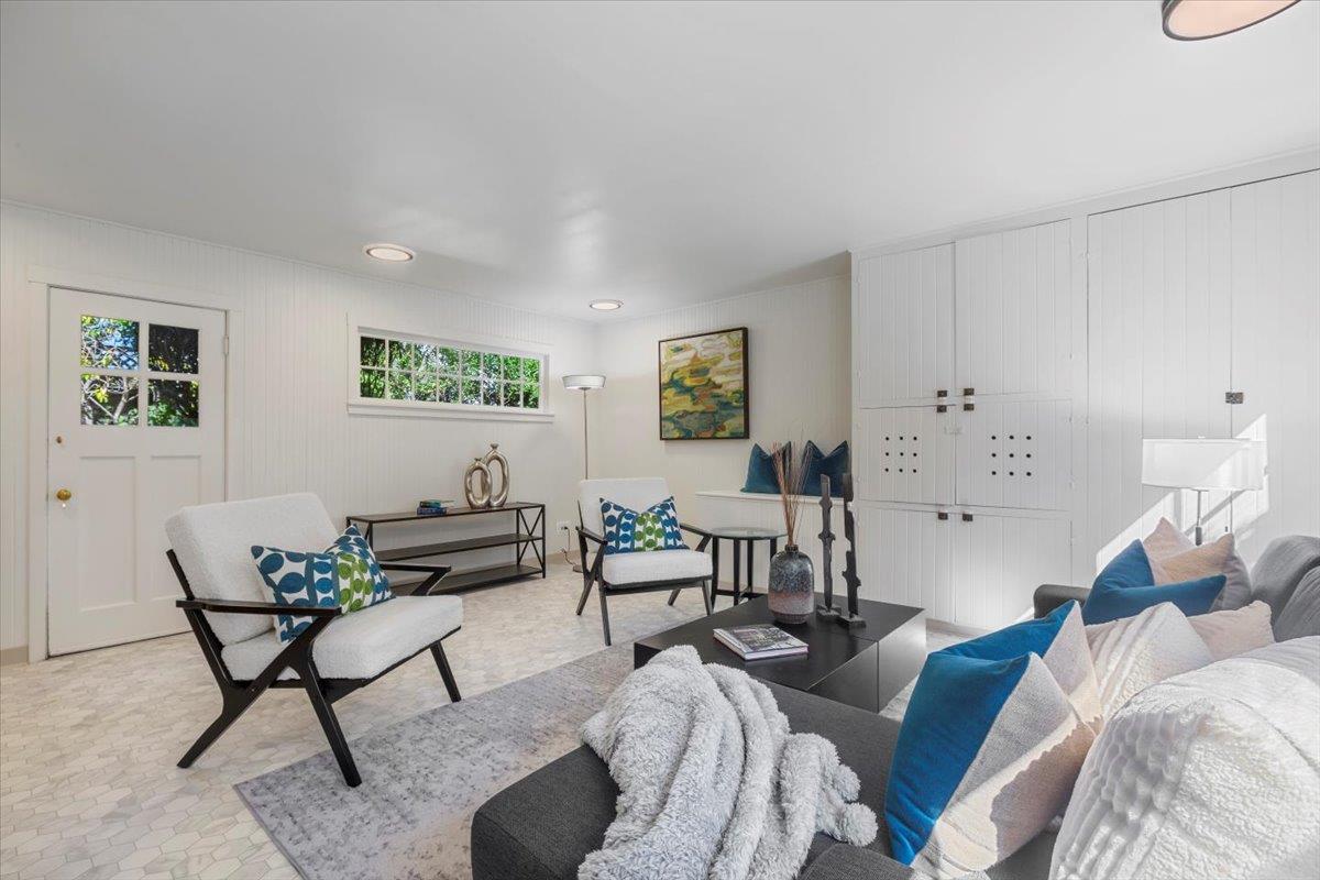 Detail Gallery Image 23 of 41 For 215 Warren Rd, San Mateo,  CA 94402 - 3 Beds | 2/1 Baths