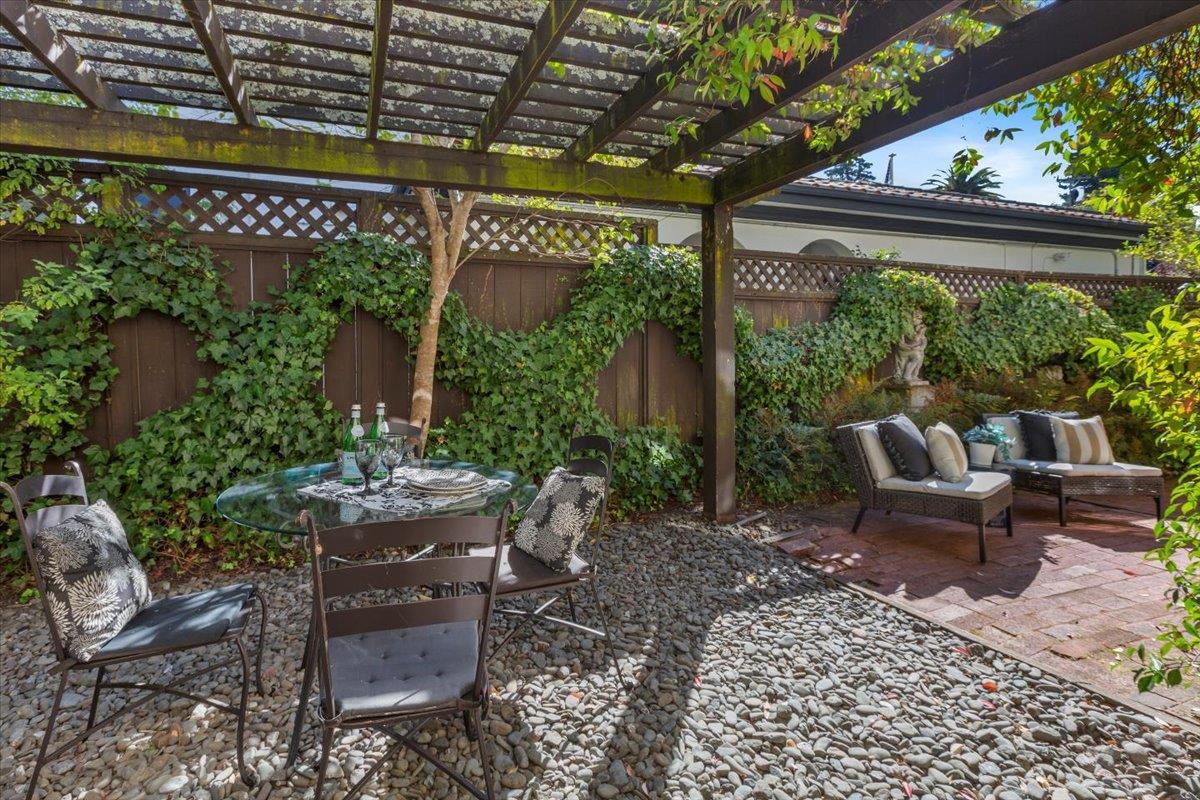 Detail Gallery Image 35 of 41 For 215 Warren Rd, San Mateo,  CA 94402 - 3 Beds | 2/1 Baths