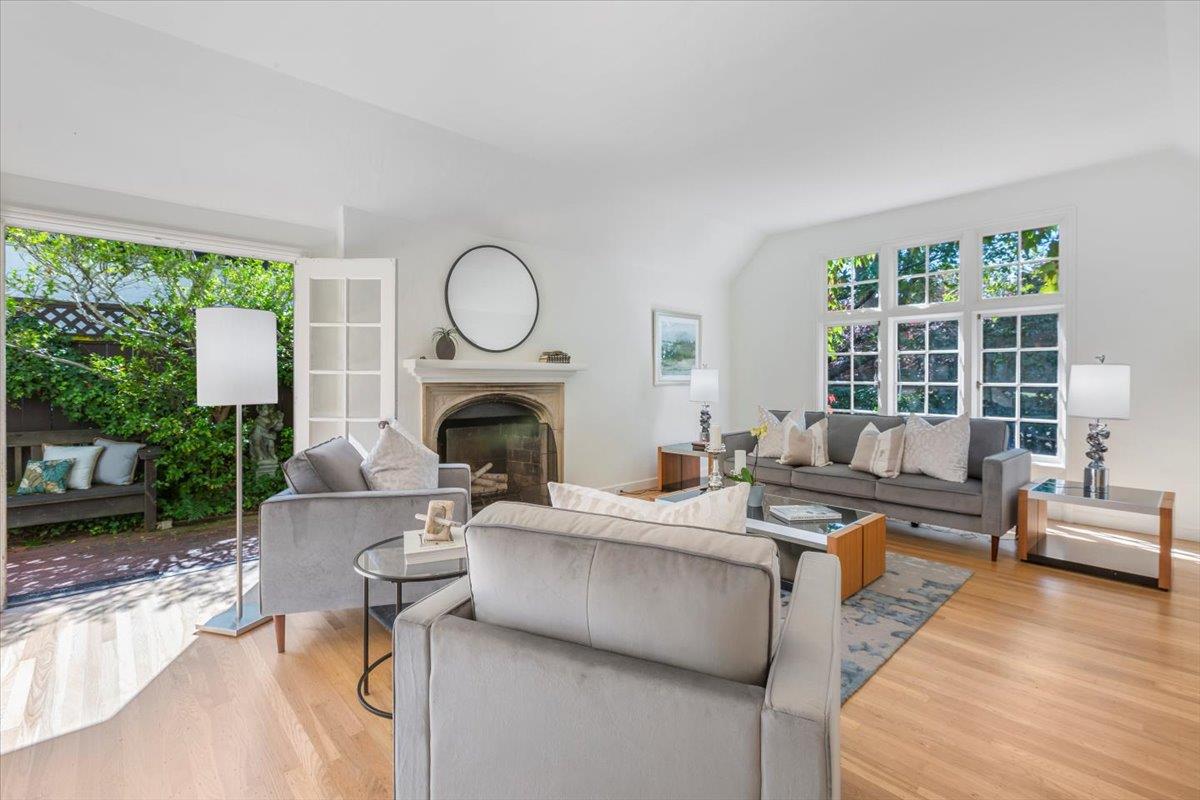 Detail Gallery Image 7 of 41 For 215 Warren Rd, San Mateo,  CA 94402 - 3 Beds | 2/1 Baths