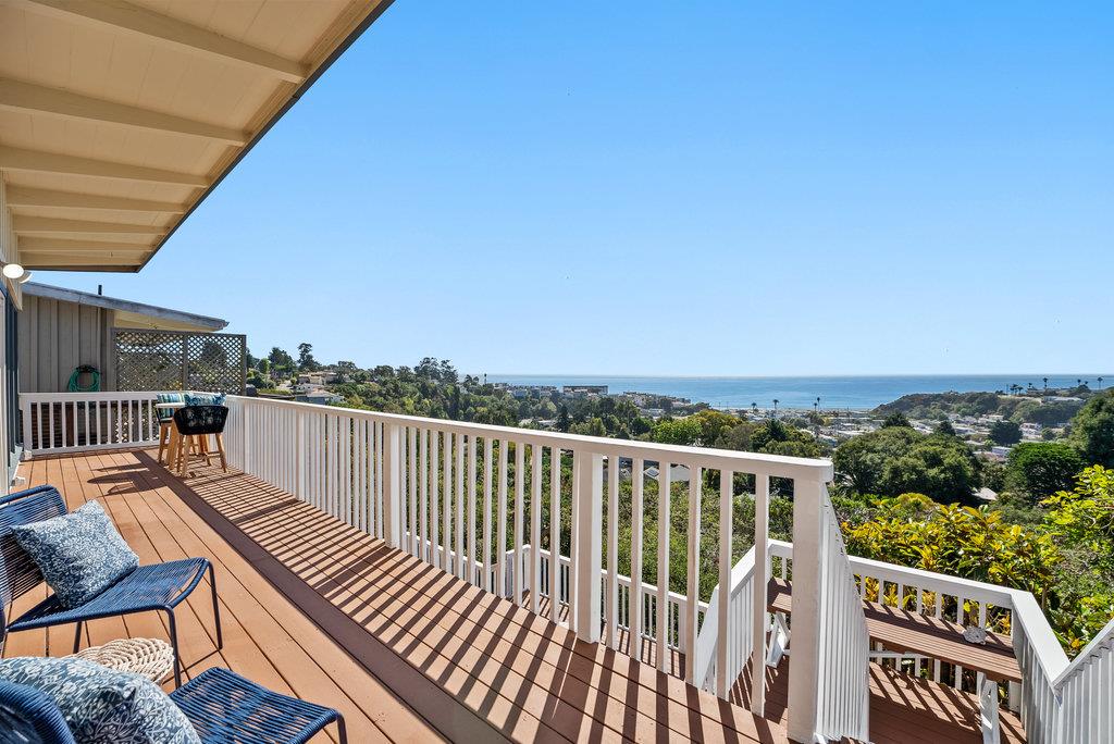 Detail Gallery Image 11 of 42 For 220 Shoreview Dr, Aptos,  CA 95003 - 4 Beds | 2 Baths