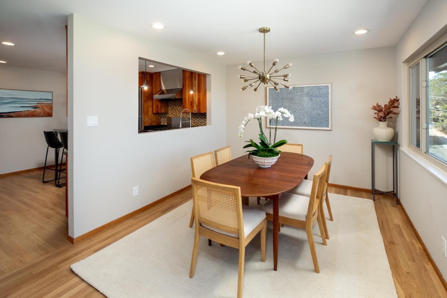 Detail Gallery Image 12 of 24 For 53 Madera Ave, San Carlos,  CA 94070 - 4 Beds | 2 Baths