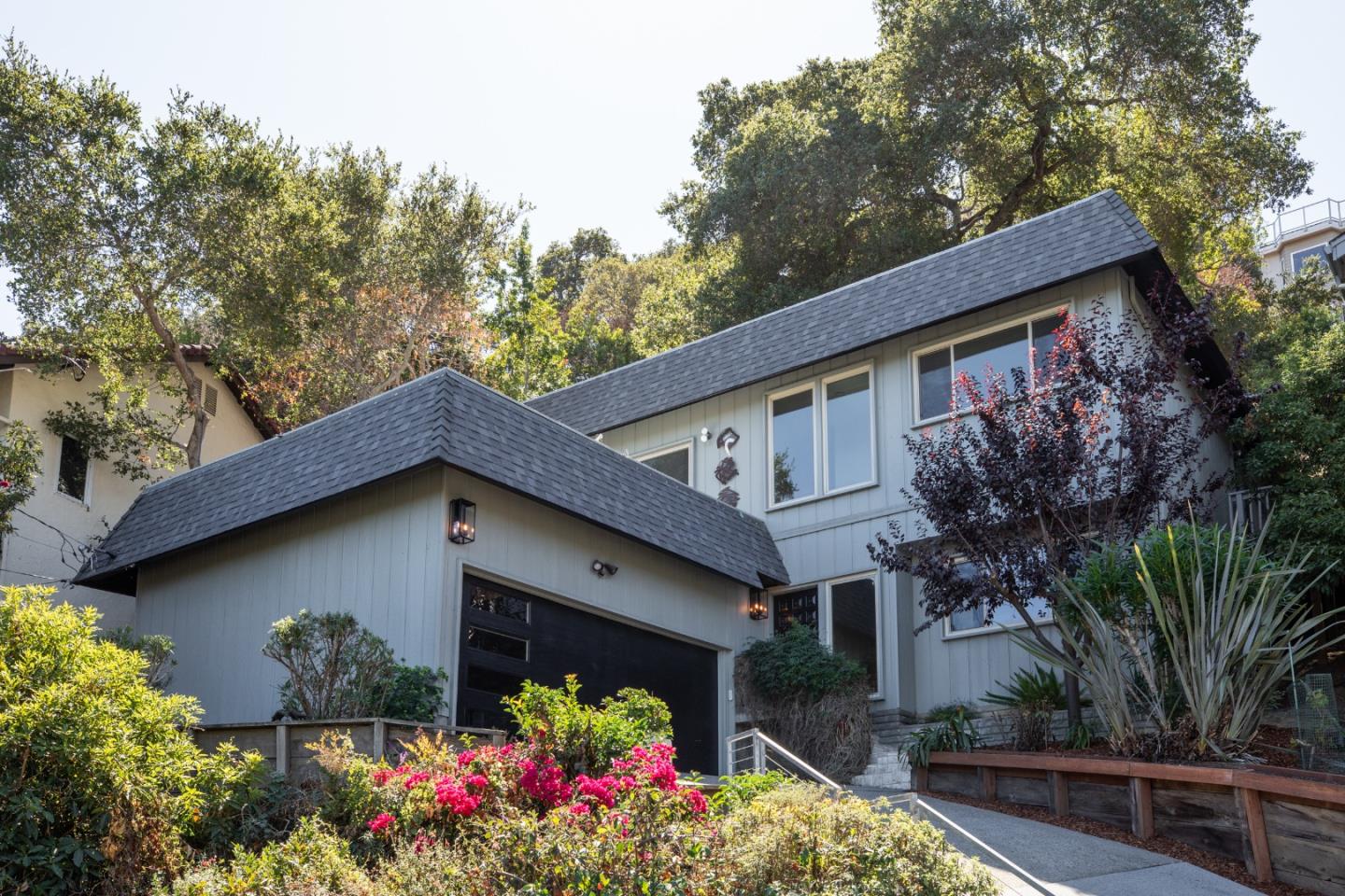 Detail Gallery Image 2 of 24 For 53 Madera Ave, San Carlos,  CA 94070 - 4 Beds | 2 Baths