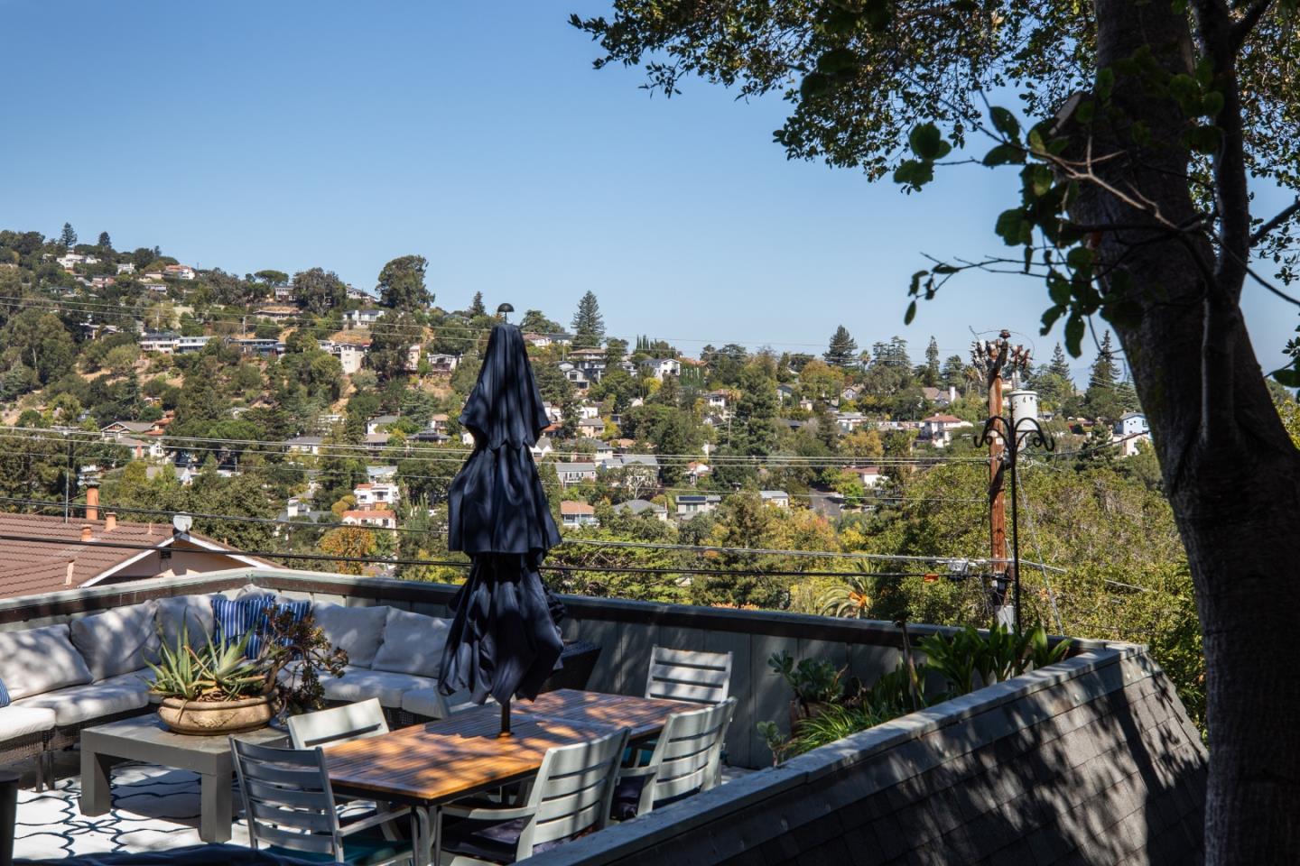 Detail Gallery Image 7 of 24 For 53 Madera Ave, San Carlos,  CA 94070 - 4 Beds | 2 Baths