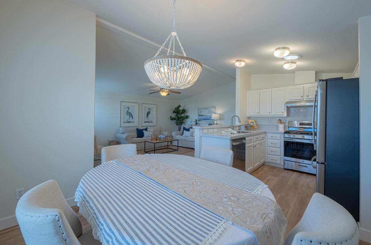 Detail Gallery Image 10 of 40 For 700 Briggs Ave #103,  Pacific Grove,  CA 93950 - 2 Beds | 2 Baths