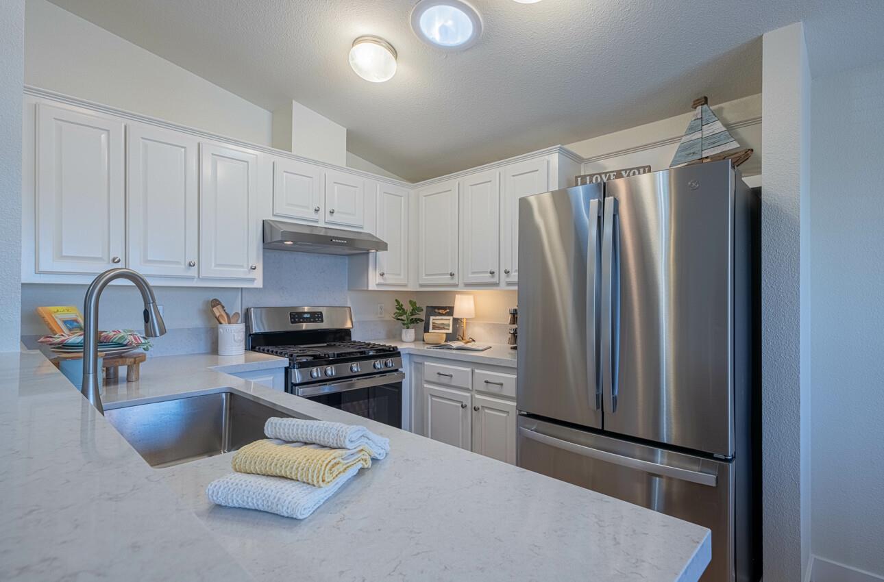 Detail Gallery Image 11 of 40 For 700 Briggs Ave #103,  Pacific Grove,  CA 93950 - 2 Beds | 2 Baths