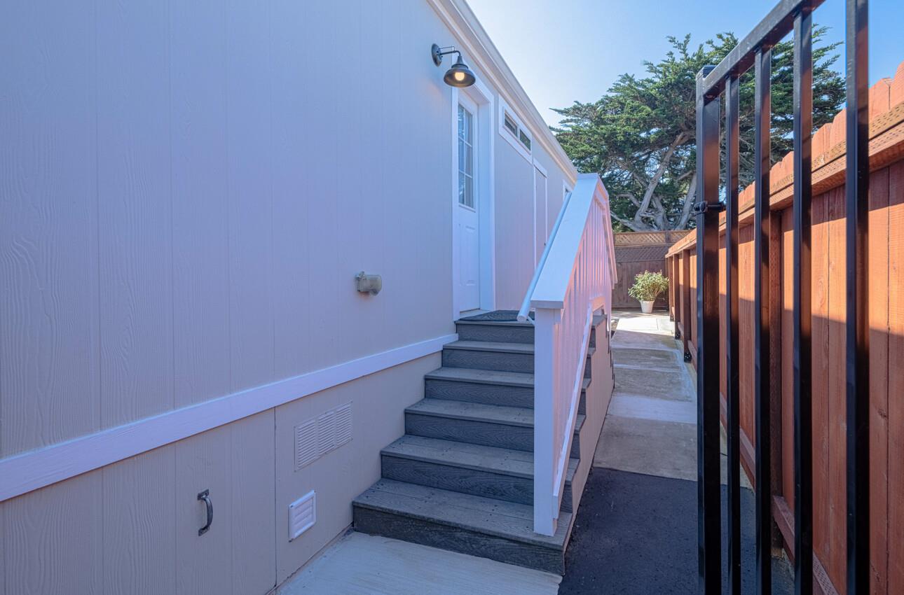 Detail Gallery Image 26 of 40 For 700 Briggs Ave #103,  Pacific Grove,  CA 93950 - 2 Beds | 2 Baths