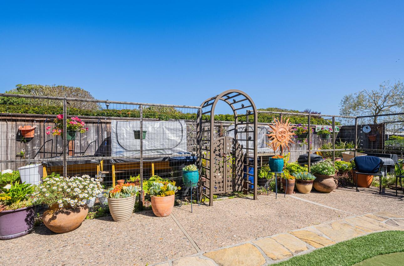 Detail Gallery Image 37 of 40 For 700 Briggs Ave #103,  Pacific Grove,  CA 93950 - 2 Beds | 2 Baths