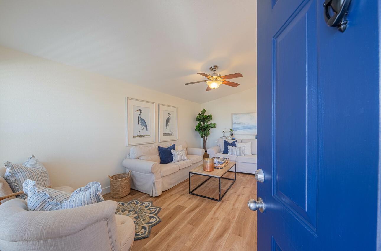 Detail Gallery Image 4 of 40 For 700 Briggs Ave #103,  Pacific Grove,  CA 93950 - 2 Beds | 2 Baths