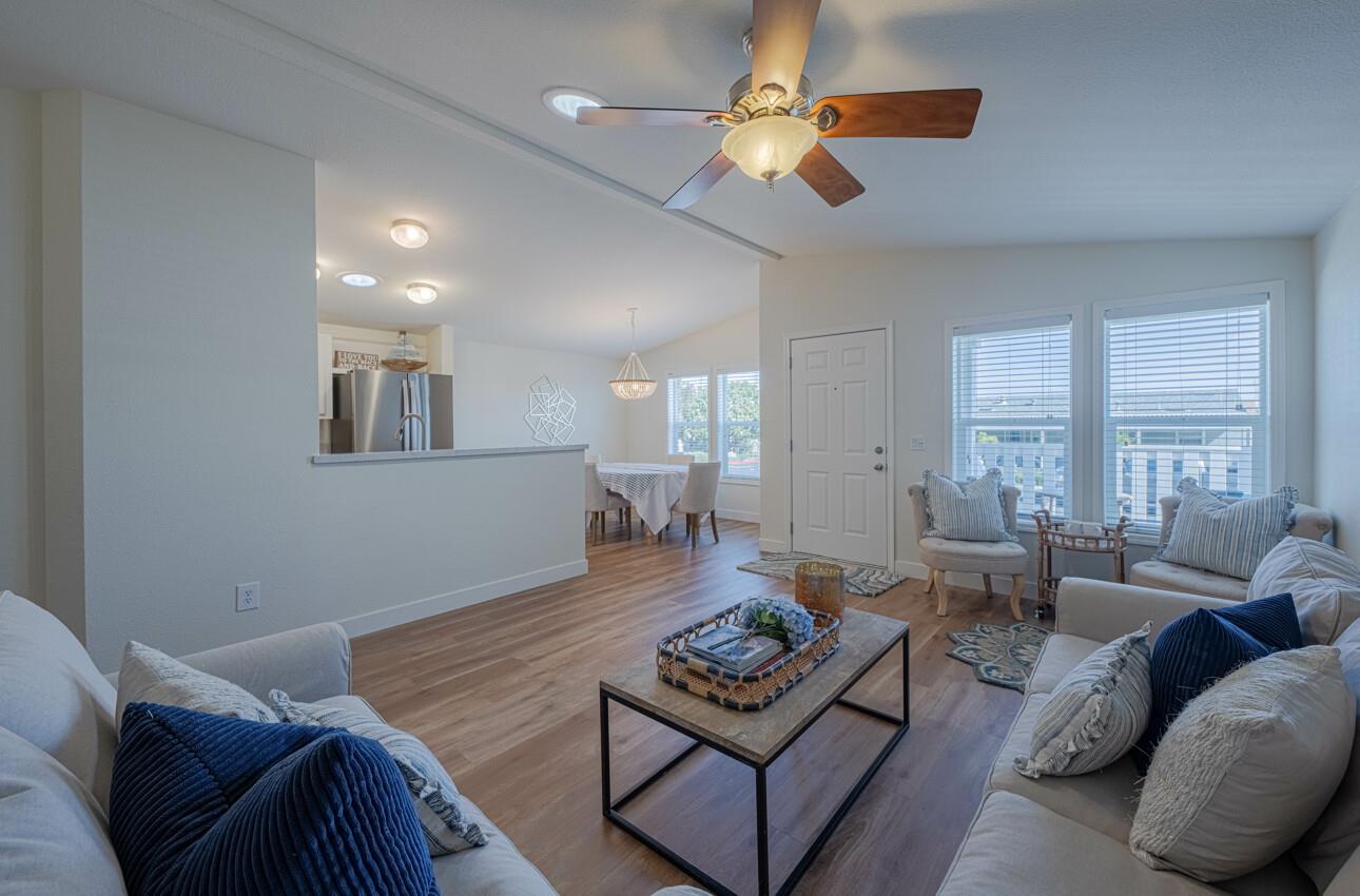 Detail Gallery Image 6 of 40 For 700 Briggs Ave #103,  Pacific Grove,  CA 93950 - 2 Beds | 2 Baths