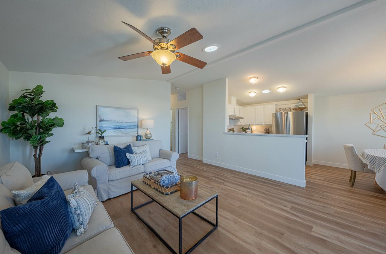 Detail Gallery Image 7 of 40 For 700 Briggs Ave #103,  Pacific Grove,  CA 93950 - 2 Beds | 2 Baths