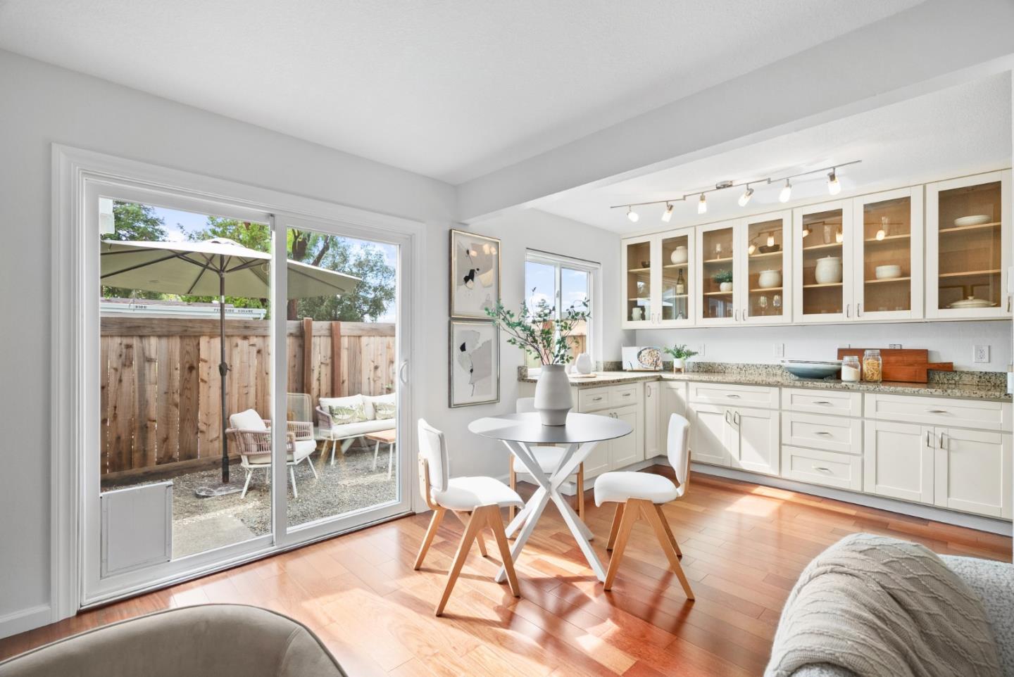 Detail Gallery Image 5 of 13 For 3252 Cropley Ave, San Jose,  CA 95132 - 2 Beds | 1 Baths