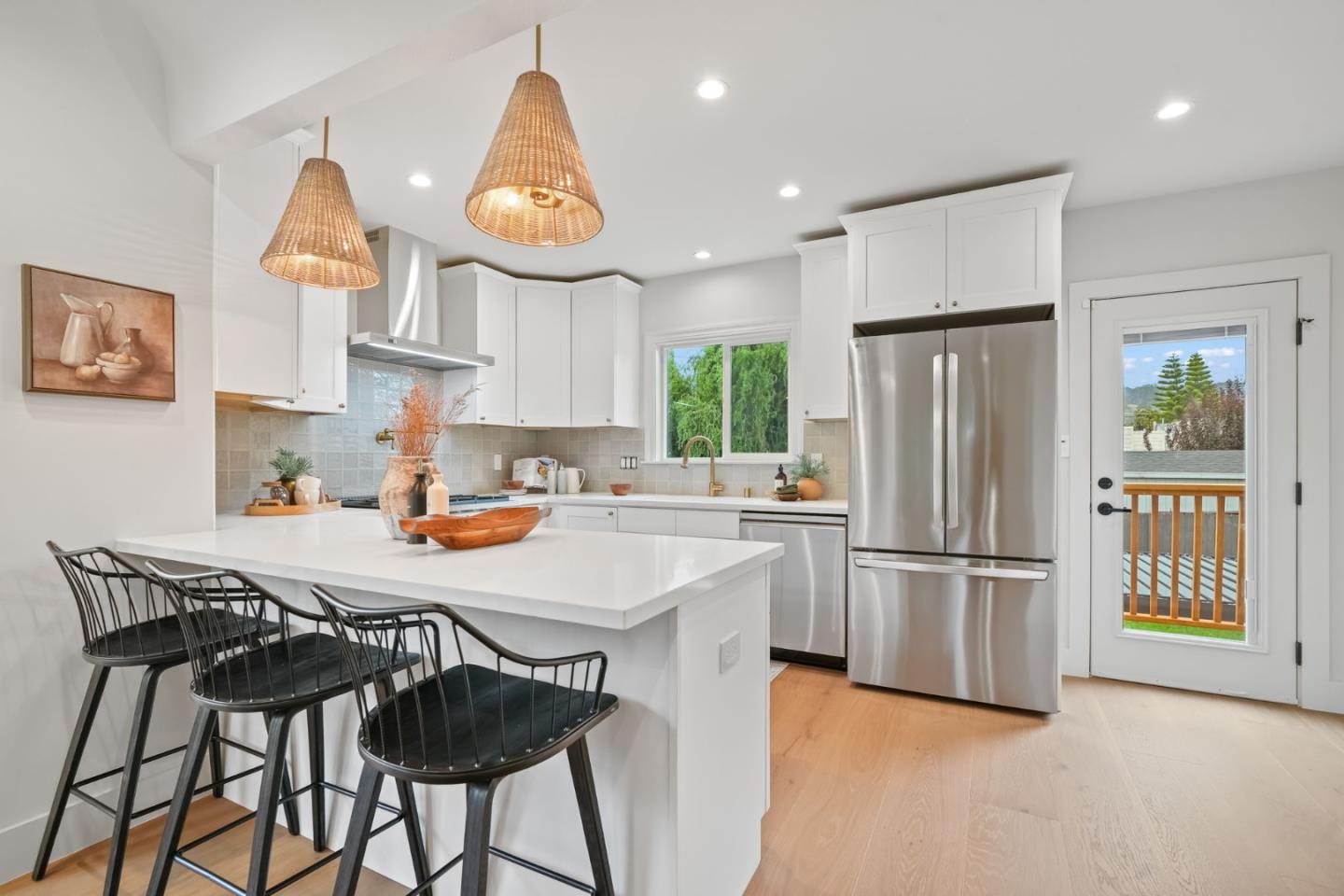 Detail Gallery Image 14 of 53 For 111 Poplar Ave, San Bruno,  CA 94066 - 4 Beds | 3 Baths