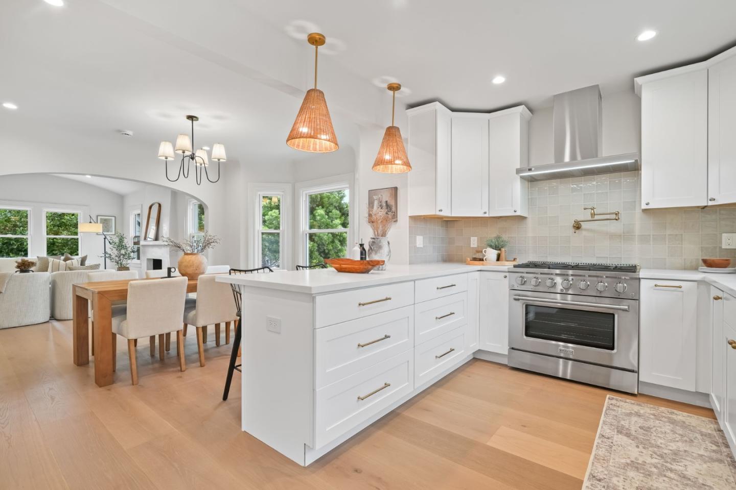 Detail Gallery Image 16 of 53 For 111 Poplar Ave, San Bruno,  CA 94066 - 4 Beds | 3 Baths