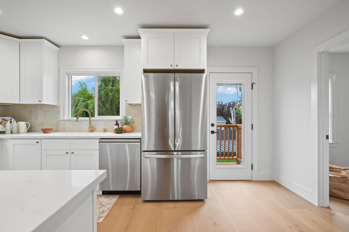 Detail Gallery Image 18 of 53 For 111 Poplar Ave, San Bruno,  CA 94066 - 4 Beds | 3 Baths